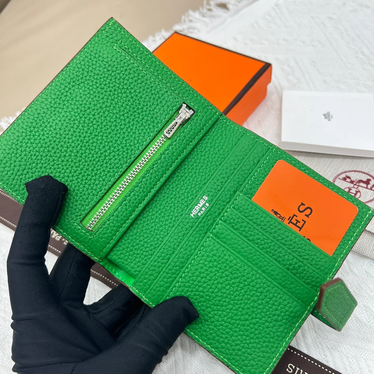 All categories Hermès wallet (Hermès) Hermès 5120 pebbled silver buckle