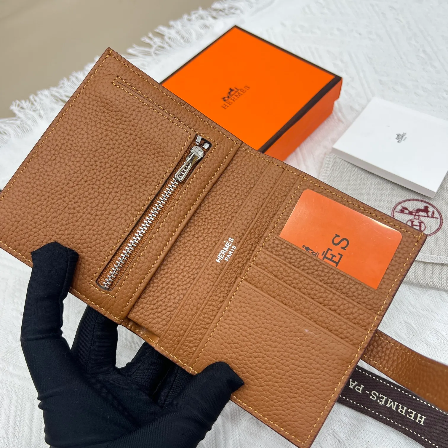 All categories Hermès wallet (Hermès) Hermès 5120 pebbled silver buckle