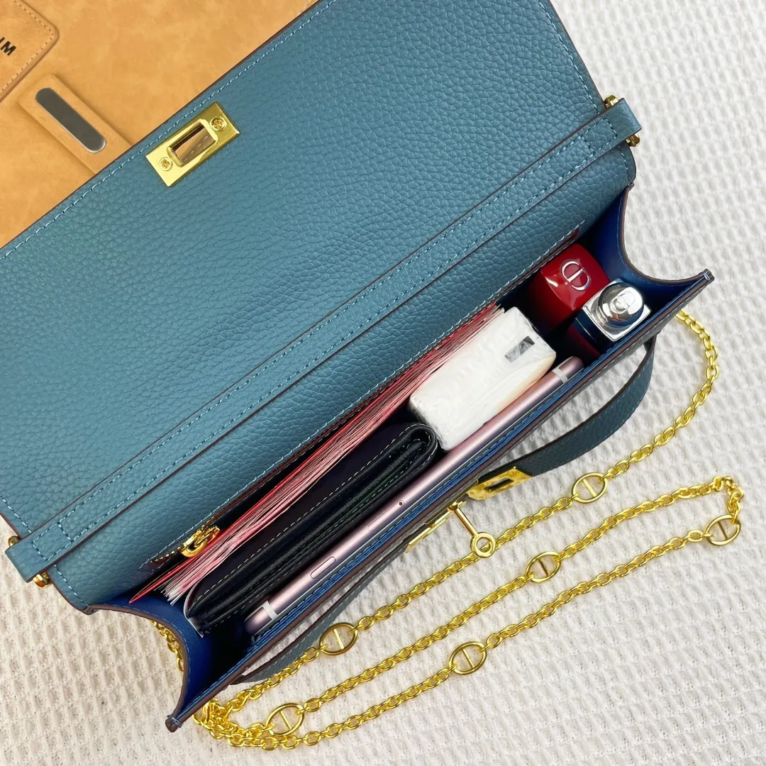 All Categories Hermès Wallet (Hermès) Hermès 362-1 Gold Buckle