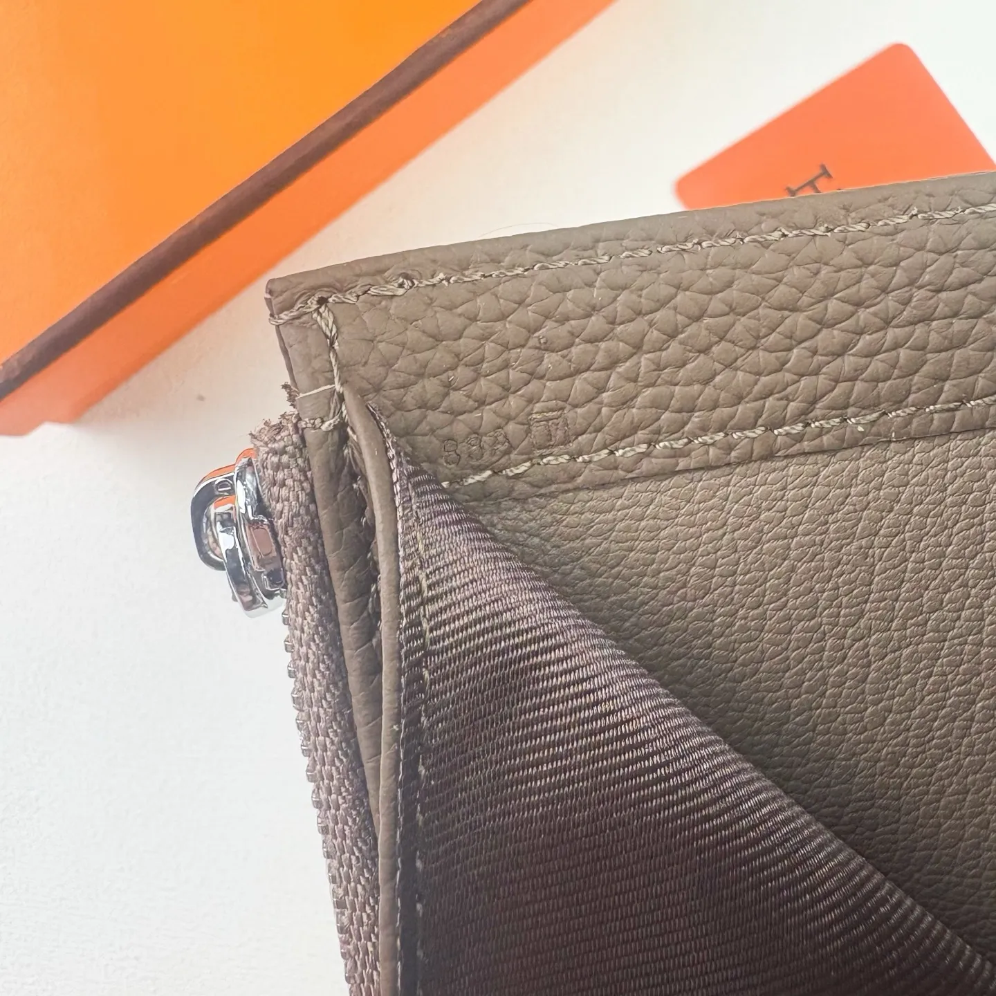 All categories Hermès wallet (Hermès) Hermès 6357 punching
