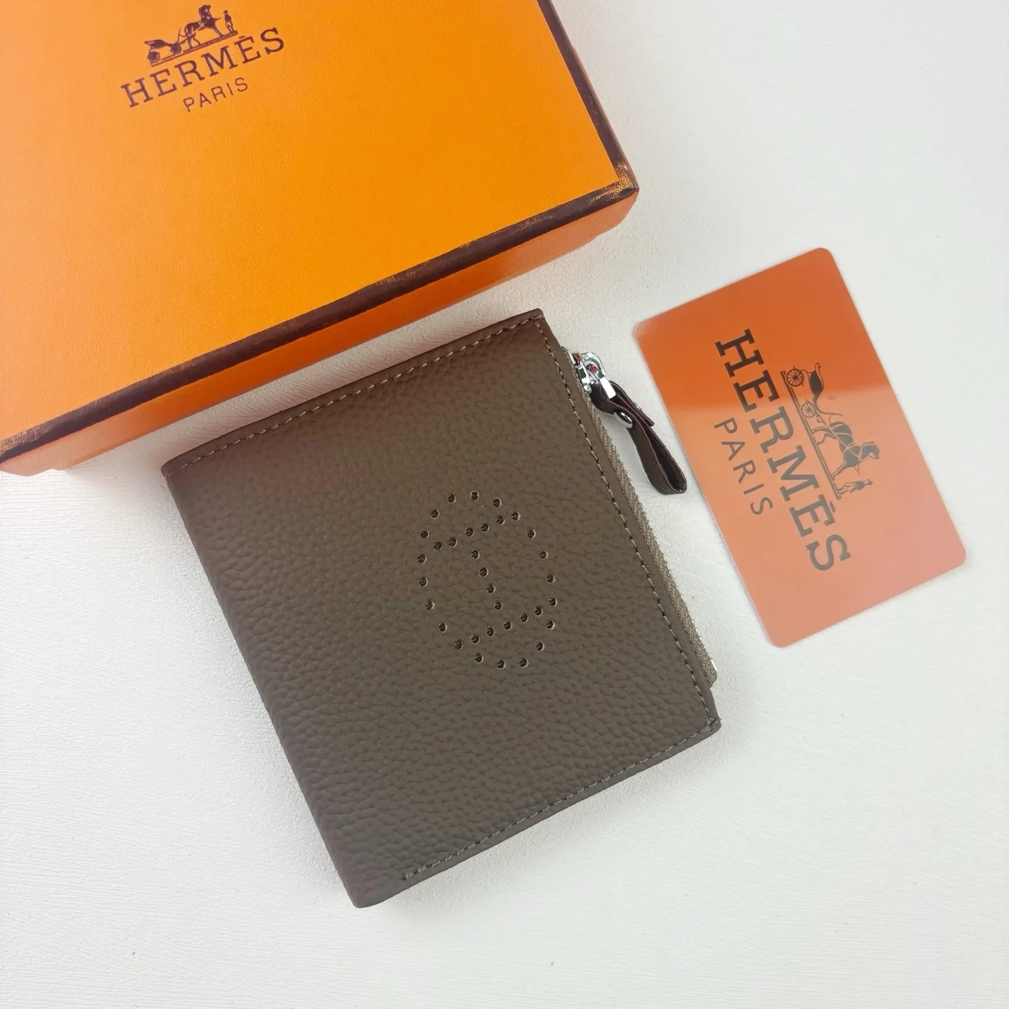 All categories Hermès wallet (Hermès) Hermès 6357 punching