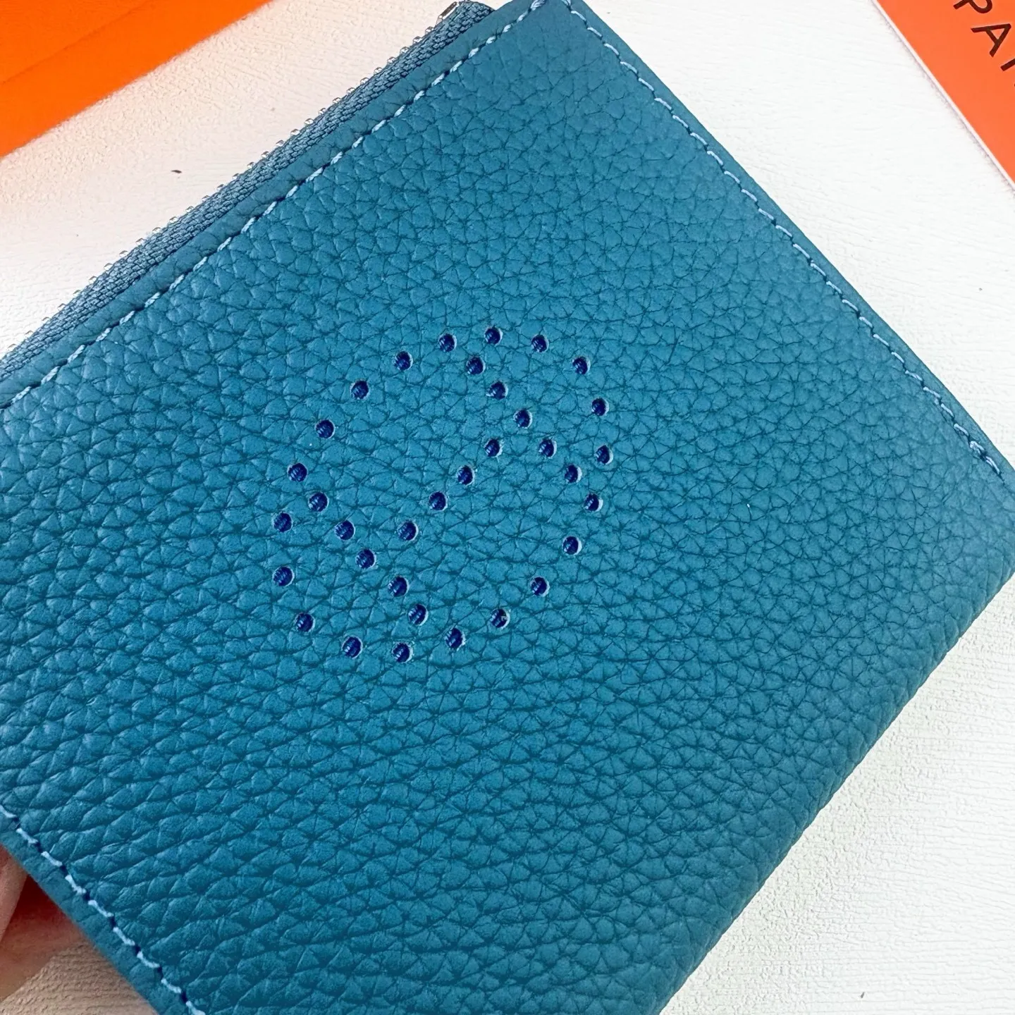 All categories Hermès wallet (Hermès) Hermès 6357 punching
