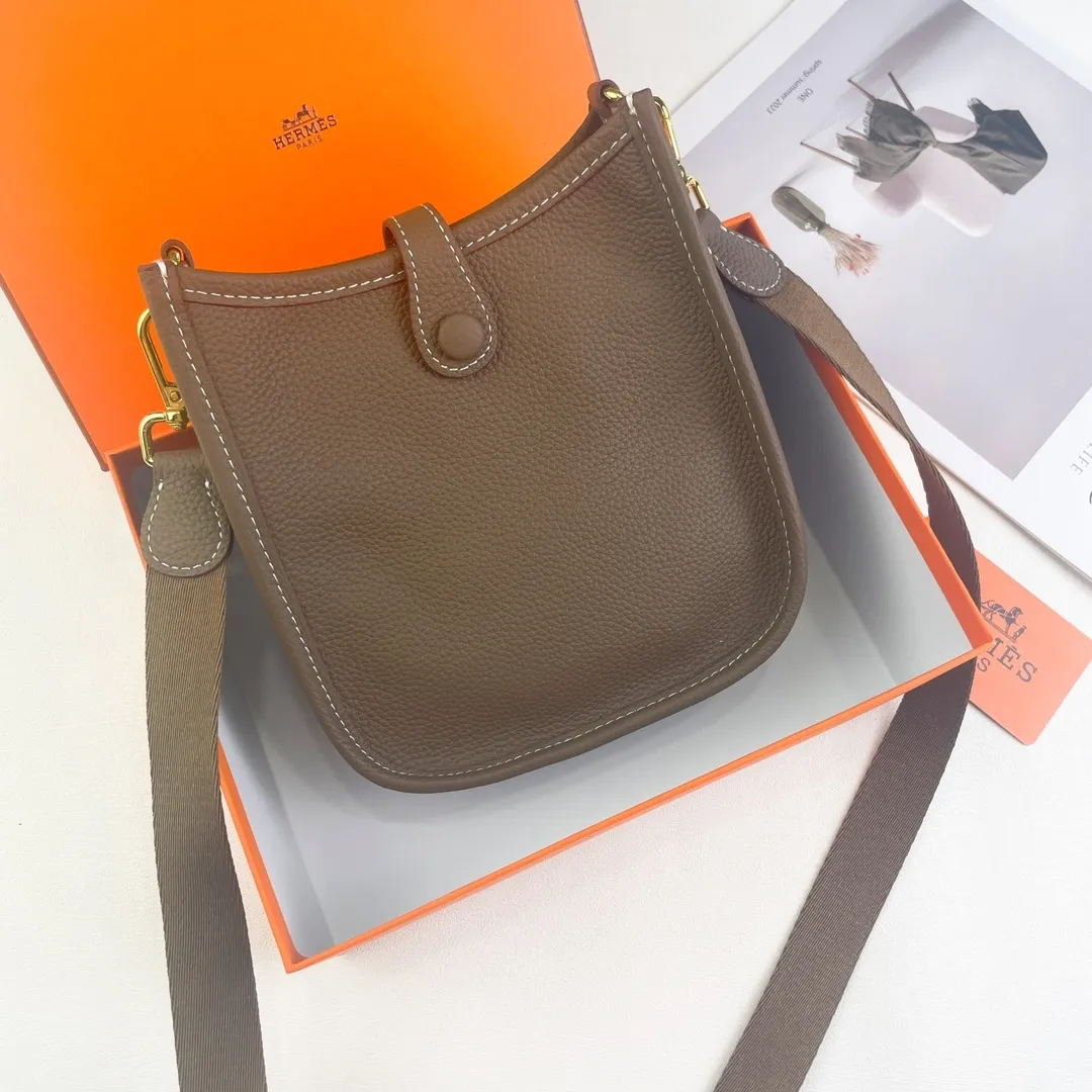 All categories Hermès wallet (Hermès) Hermès 186