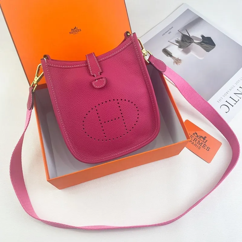 All categories Hermès wallet (Hermès) Hermès 186