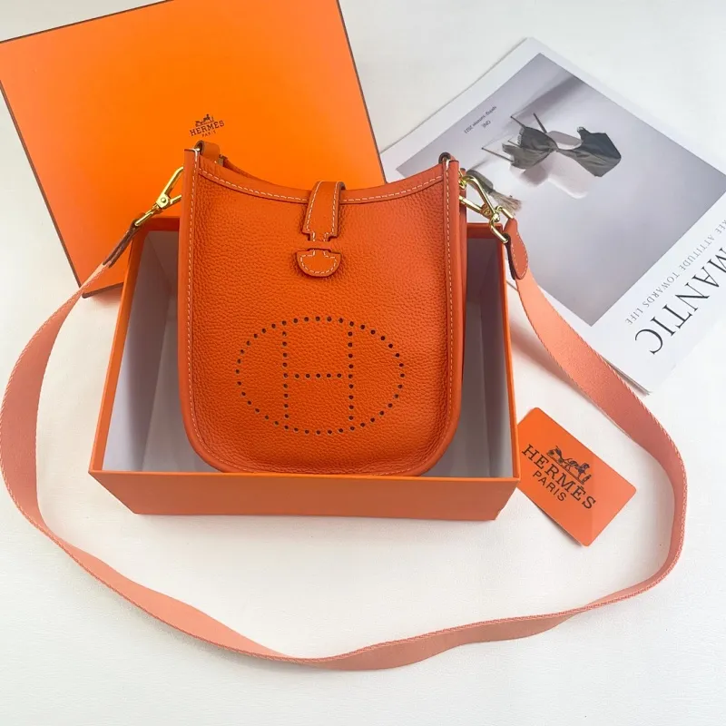 All categories Hermès wallet (Hermès) Hermès 186
