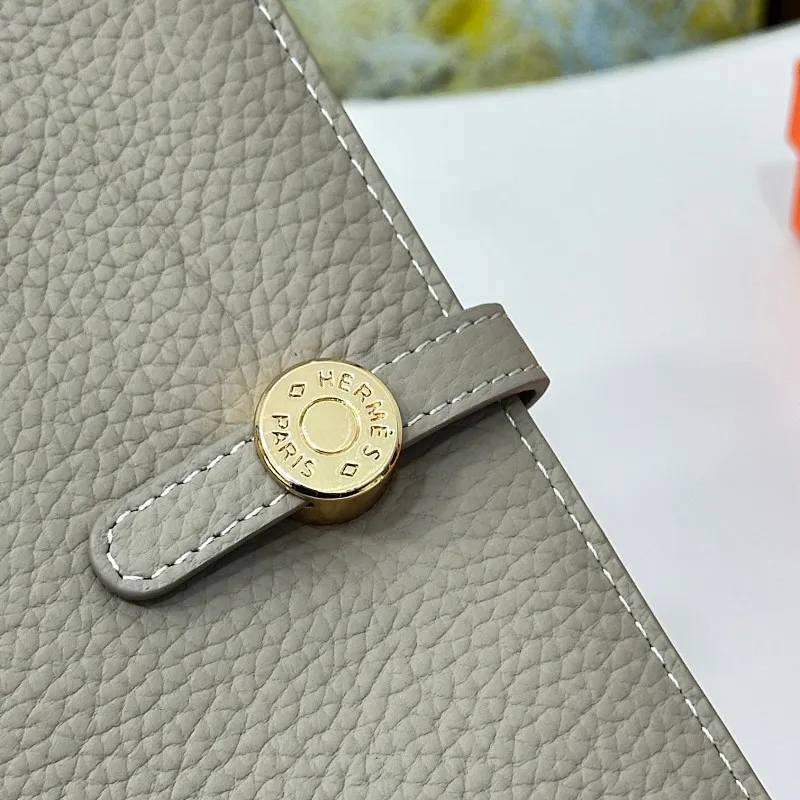 All categories Hermès wallet (Hermès) Hermès 718