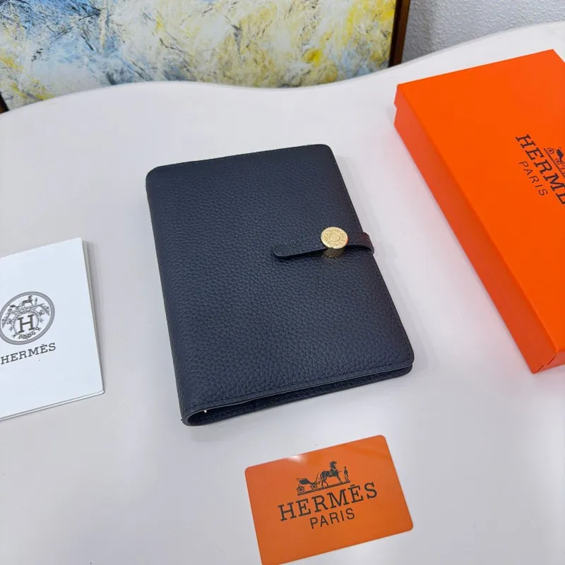 All categories Hermès wallet (Hermès) Hermès 718