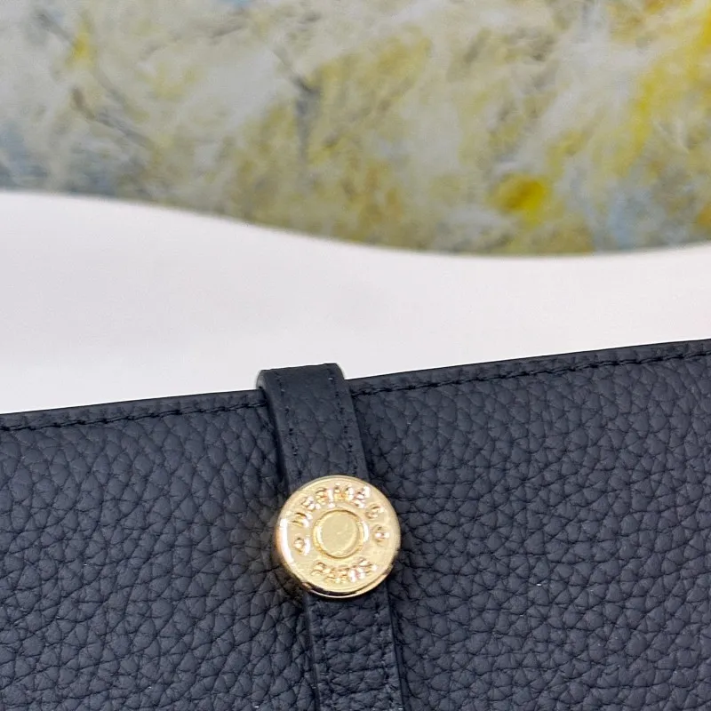 All categories Hermès wallet (Hermès) Hermès 718