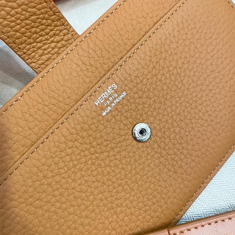 All categories Hermès wallet (Hermès) Hermès 6735_CM_1