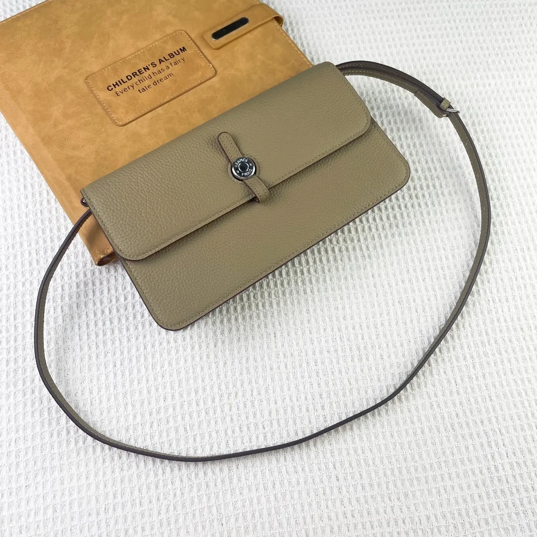 All Categories Hermès Wallet (Hermès) Hermès 388-2 Silver