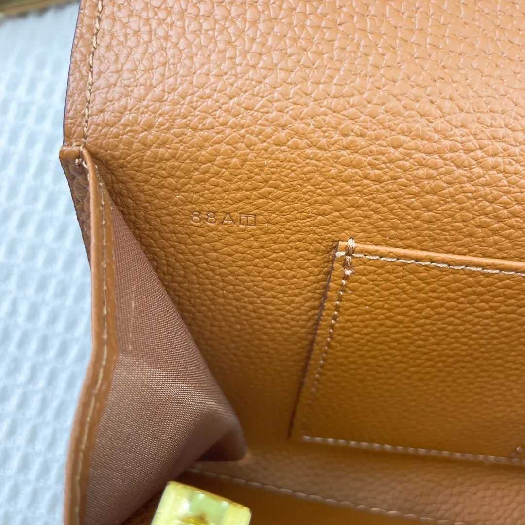 All Categories Hermès Wallet (Hermès) Hermès 360_CM_1
