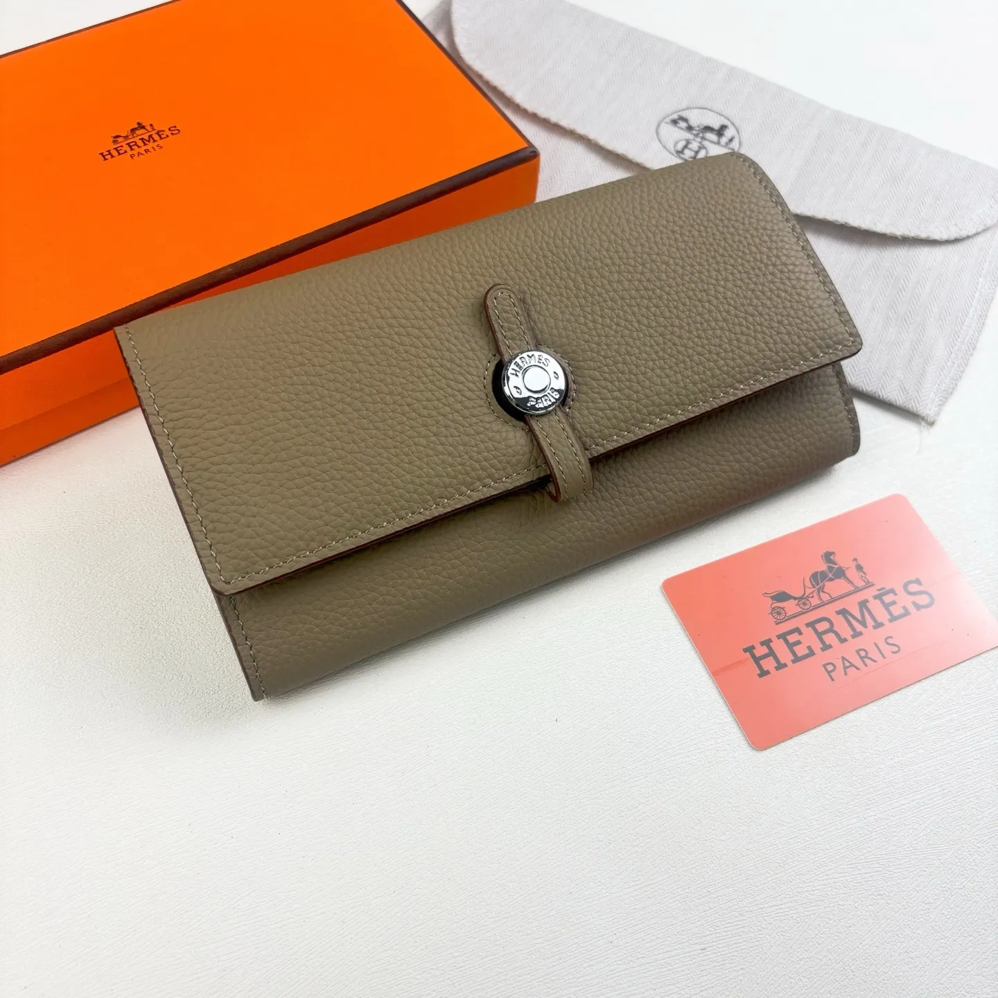 All categories Hermès wallet (Hermès) Hermès 615