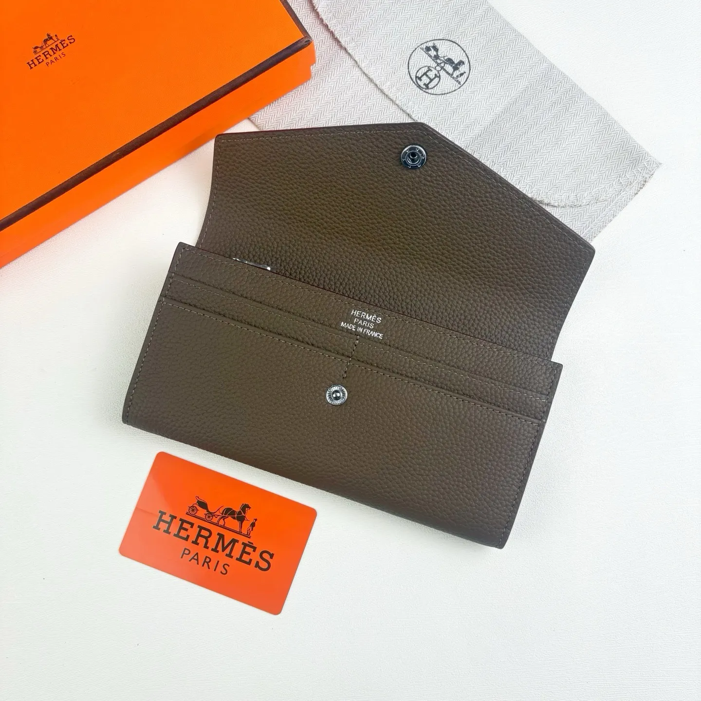All categories Hermès wallet (Hermès) Hermès 614