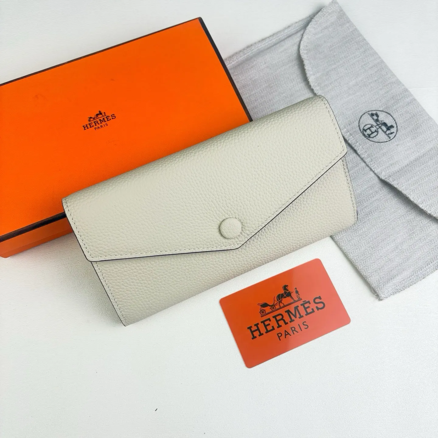 All categories Hermès wallet (Hermès) Hermès 614