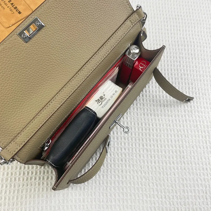 All Categories Hermès Wallet (Hermès) Hermès 362-1 Silver Buckle