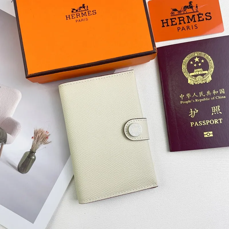 All categories Hermès wallet (Hermès) Hermès 518