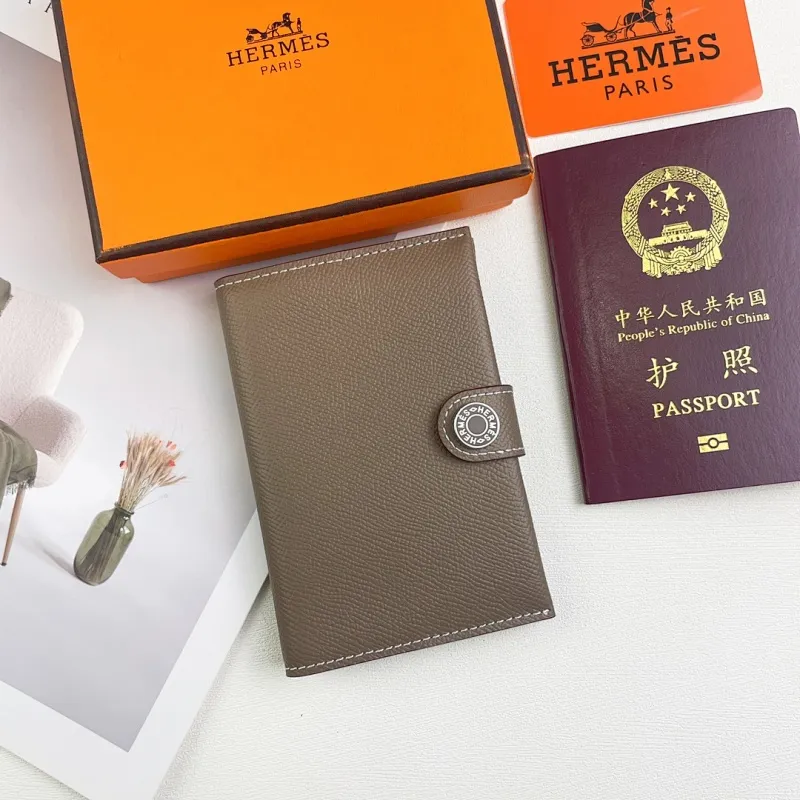 All categories Hermès wallet (Hermès) Hermès 518