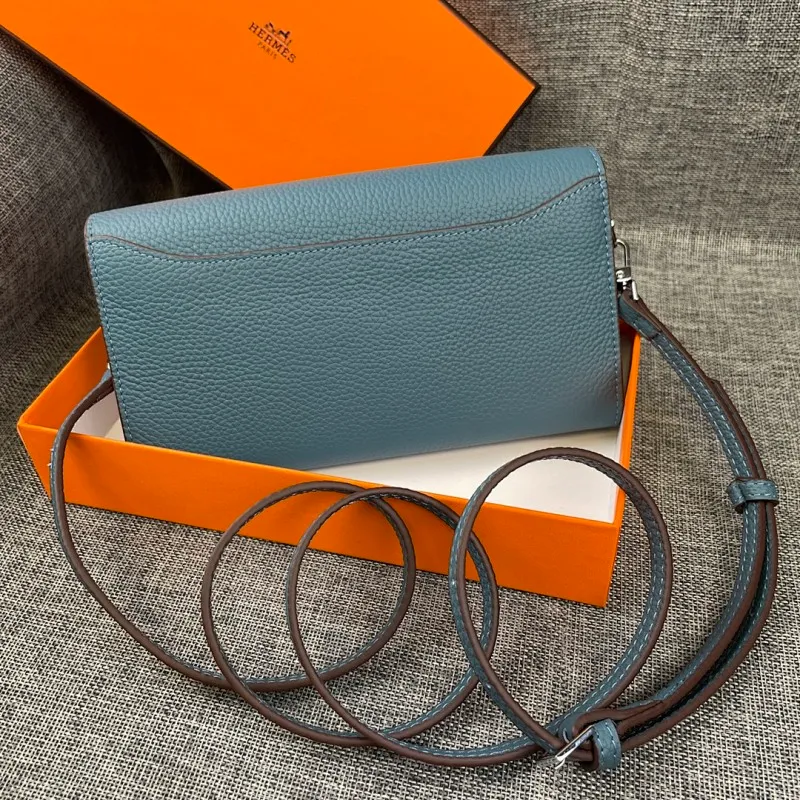 All categories Hermès wallet (Hermès) Hermès 9852 leather silver buckle