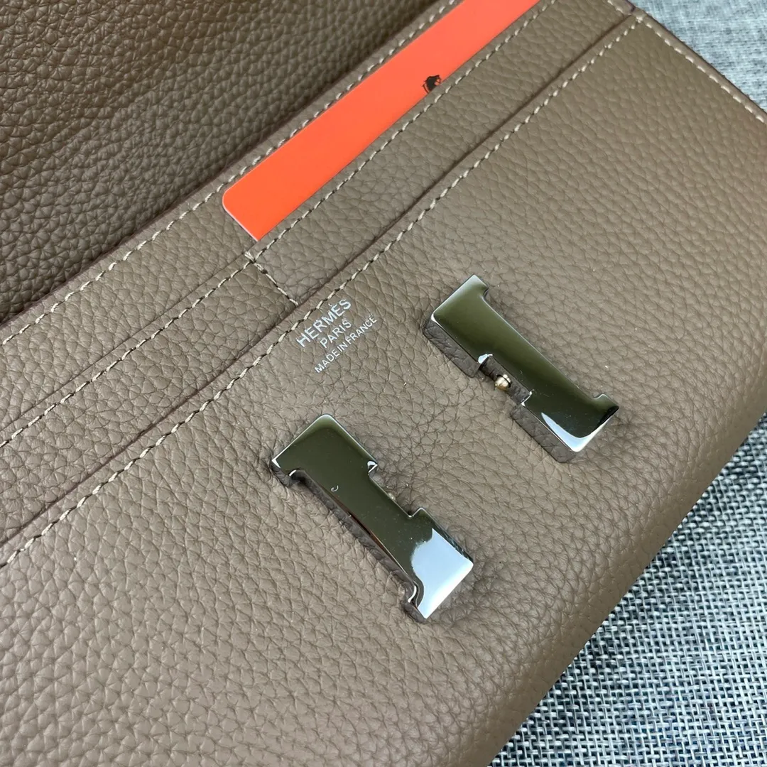 All categories Hermès wallet (Hermès) Hermès 9852 leather silver buckle