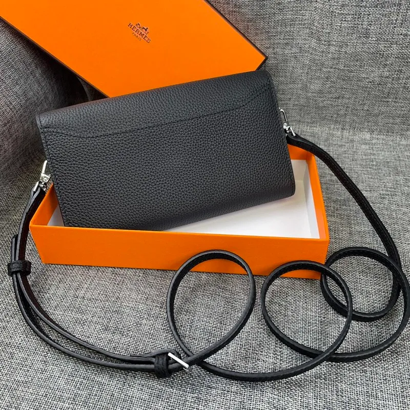 All categories Hermès wallet (Hermès) Hermès 9852 leather silver buckle