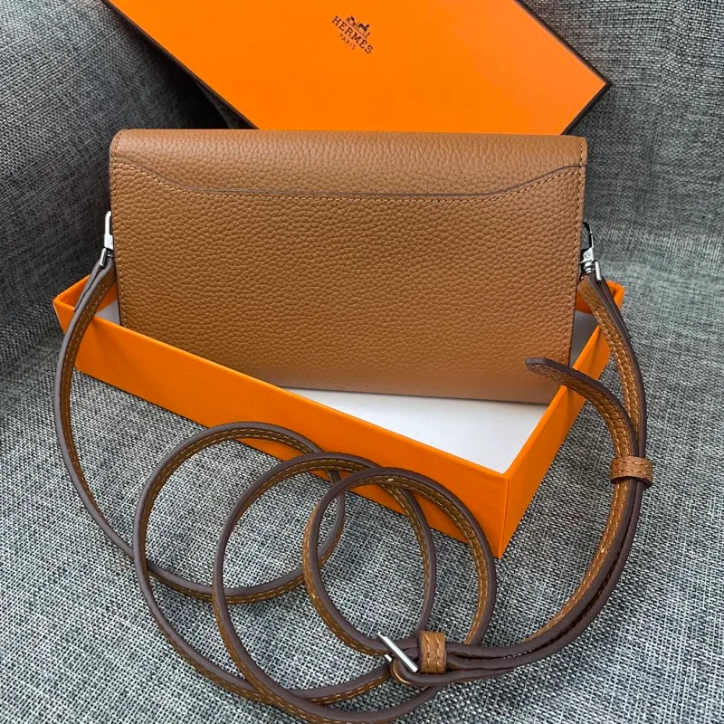All categories Hermès wallet (Hermès) Hermès 9852 leather silver buckle