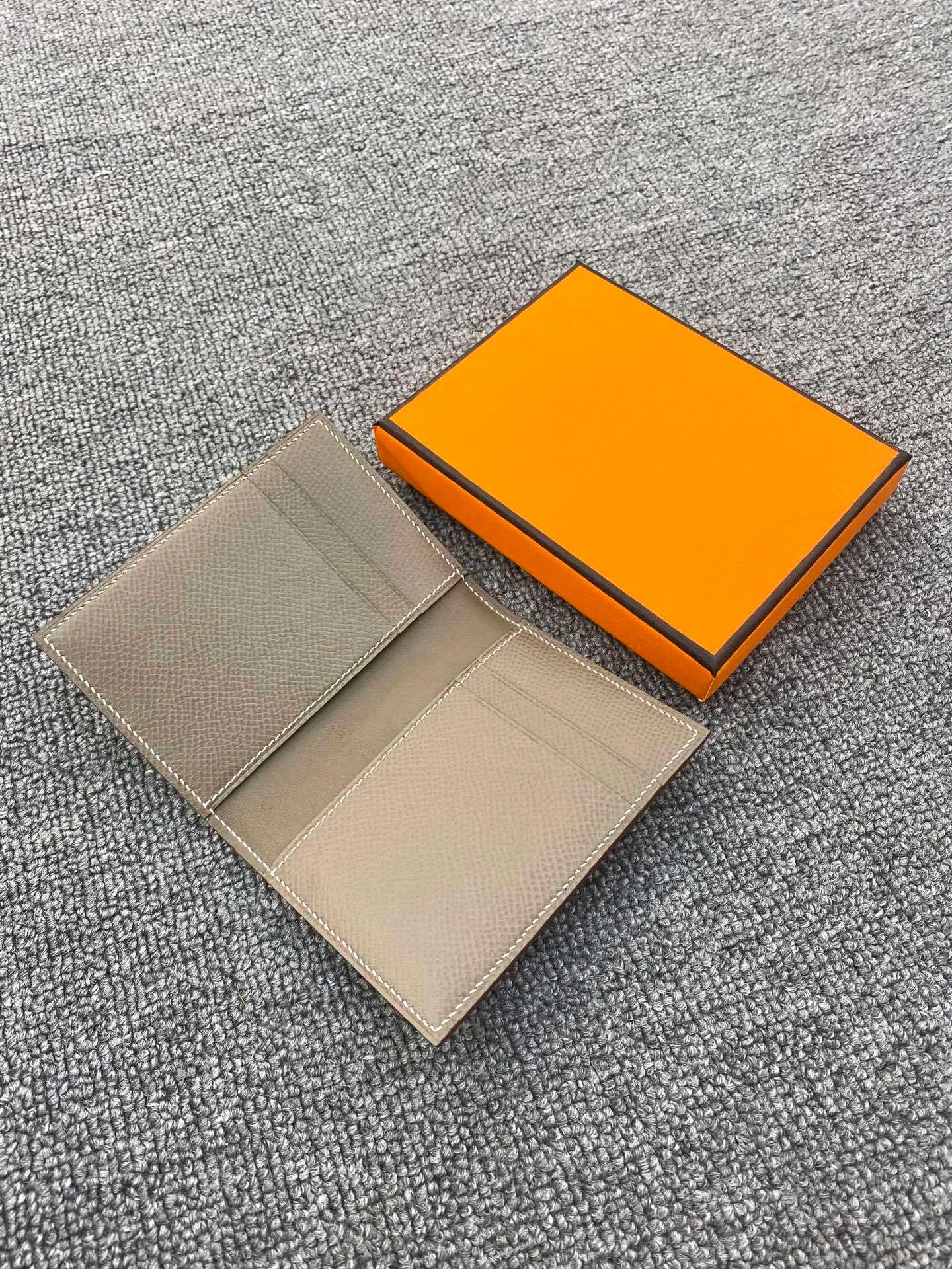 All categories Hermès wallet (Hermès) Hermès 1010