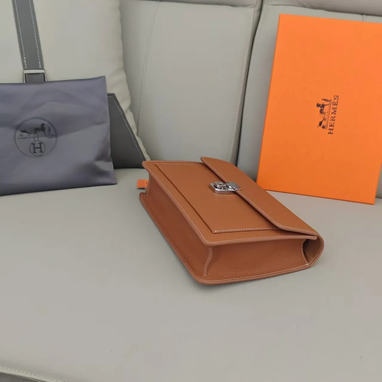 All categories Hermès wallet (Hermès) Hermès H5030-4