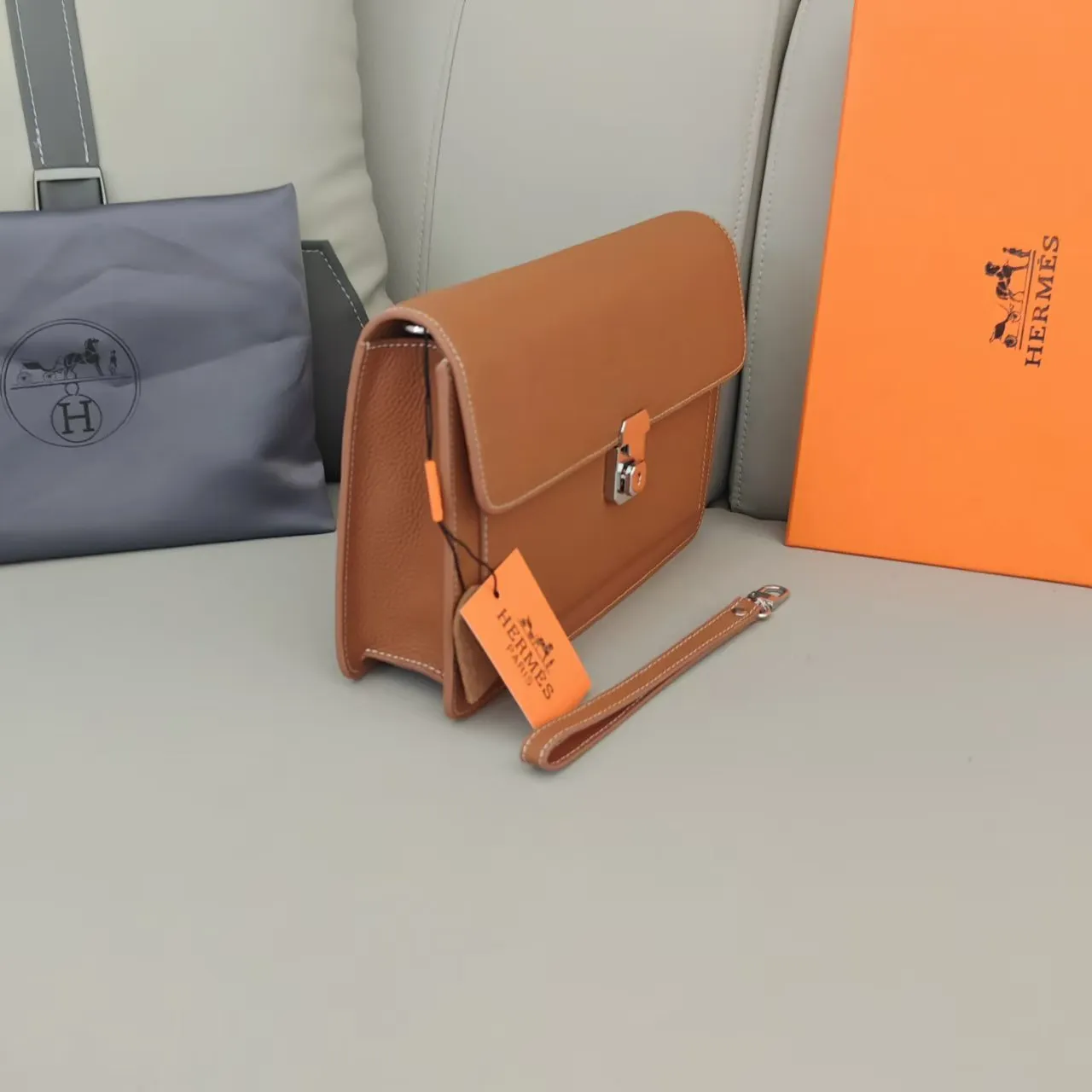 All categories Hermès wallet (Hermès) Hermès H5030-4