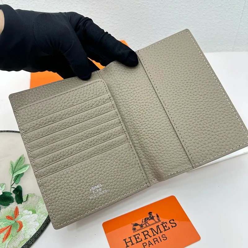 All categories Hermès wallet (Hermès) Hermès 2372