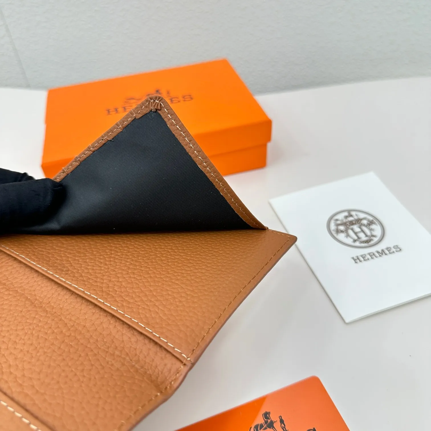 All categories Hermès wallet (Hermès) Hermès 2372