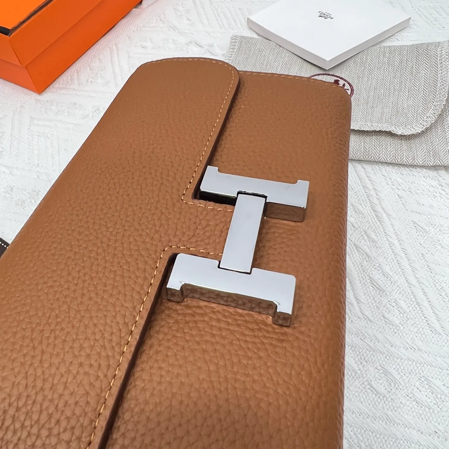 All categories Hermès wallet (Hermès) Hermès 539 pebbled silver buckle