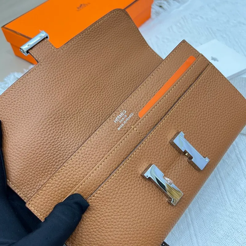 All categories Hermès wallet (Hermès) Hermès 539 pebbled silver buckle