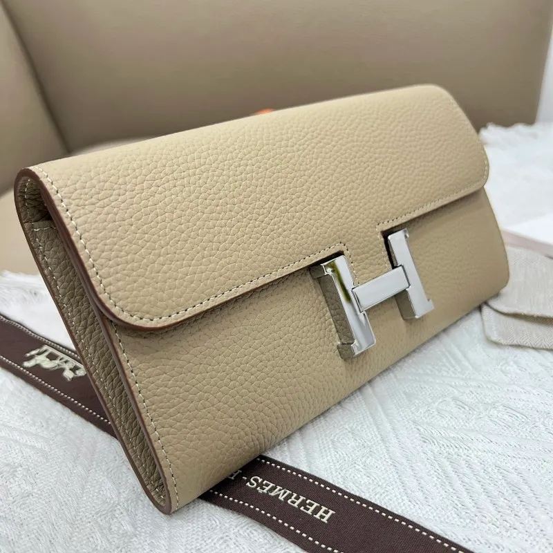 All categories Hermès wallet (Hermès) Hermès 539 pebbled silver buckle