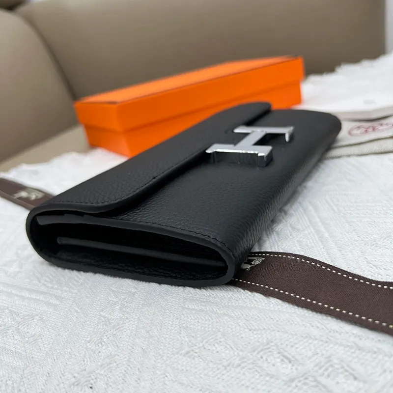 All categories Hermès wallet (Hermès) Hermès 539 pebbled silver buckle