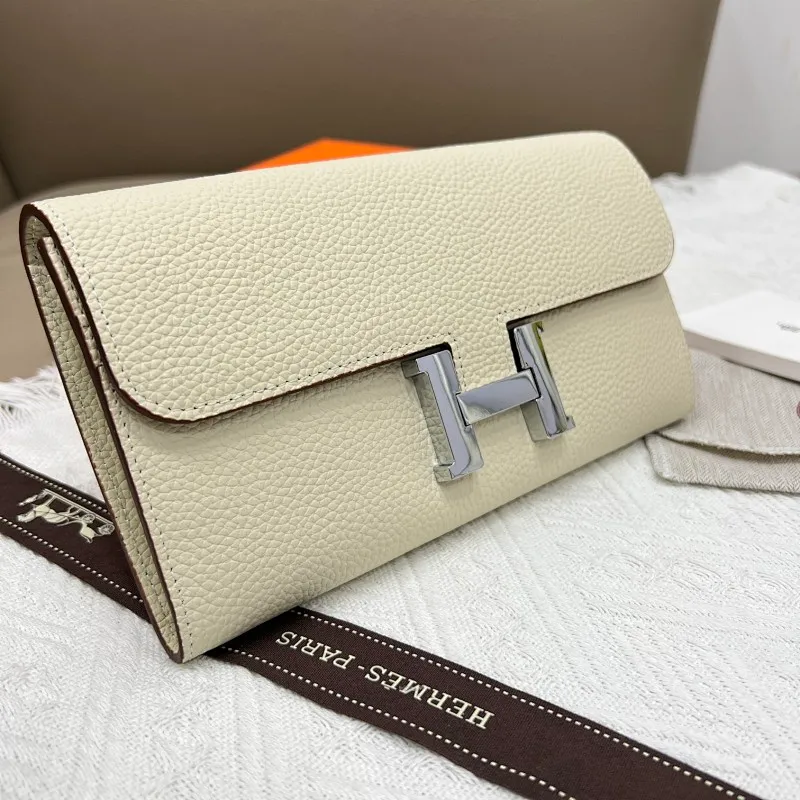 All categories Hermès wallet (Hermès) Hermès 539 pebbled silver buckle