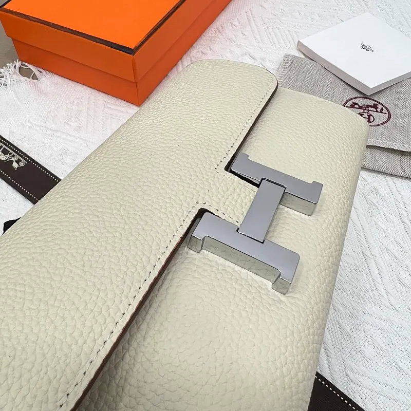 All categories Hermès wallet (Hermès) Hermès 539 pebbled silver buckle
