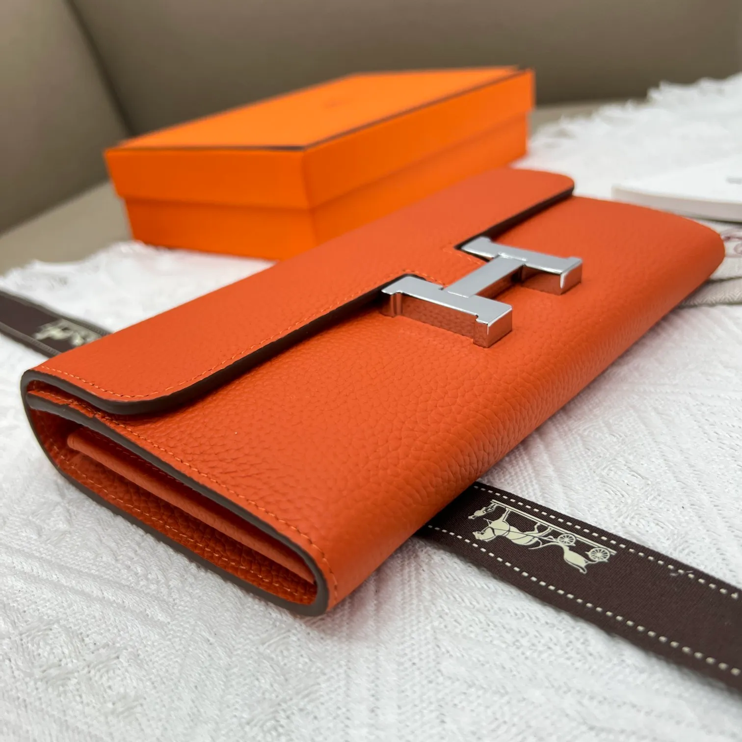 All categories Hermès wallet (Hermès) Hermès 539 pebbled silver buckle
