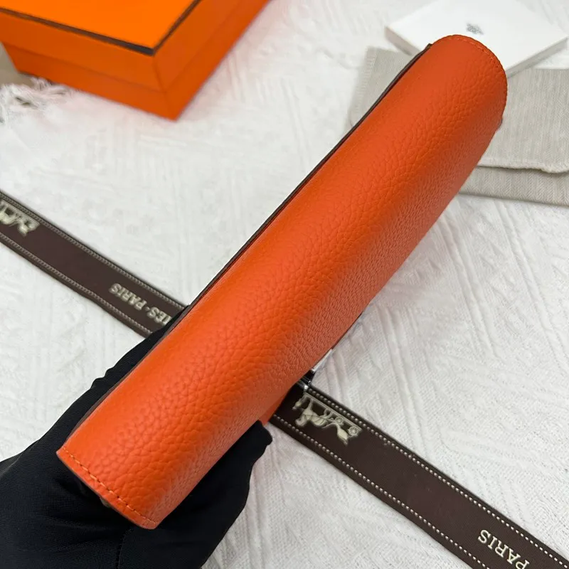 All categories Hermès wallet (Hermès) Hermès 539 pebbled silver buckle