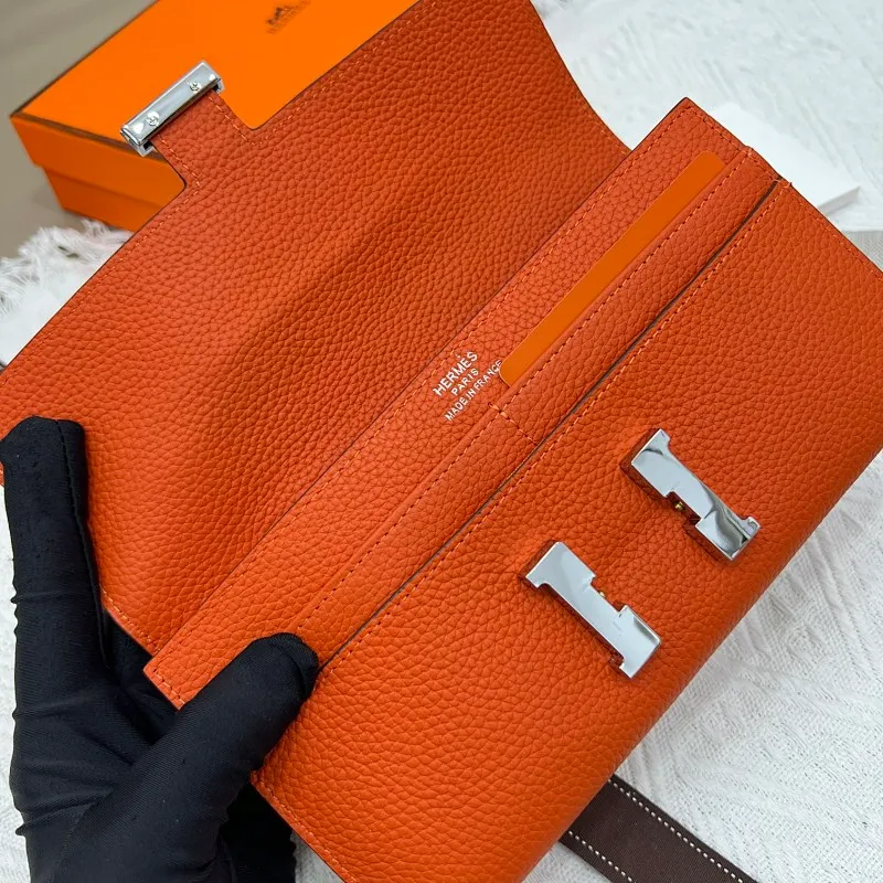 All categories Hermès wallet (Hermès) Hermès 539 pebbled silver buckle