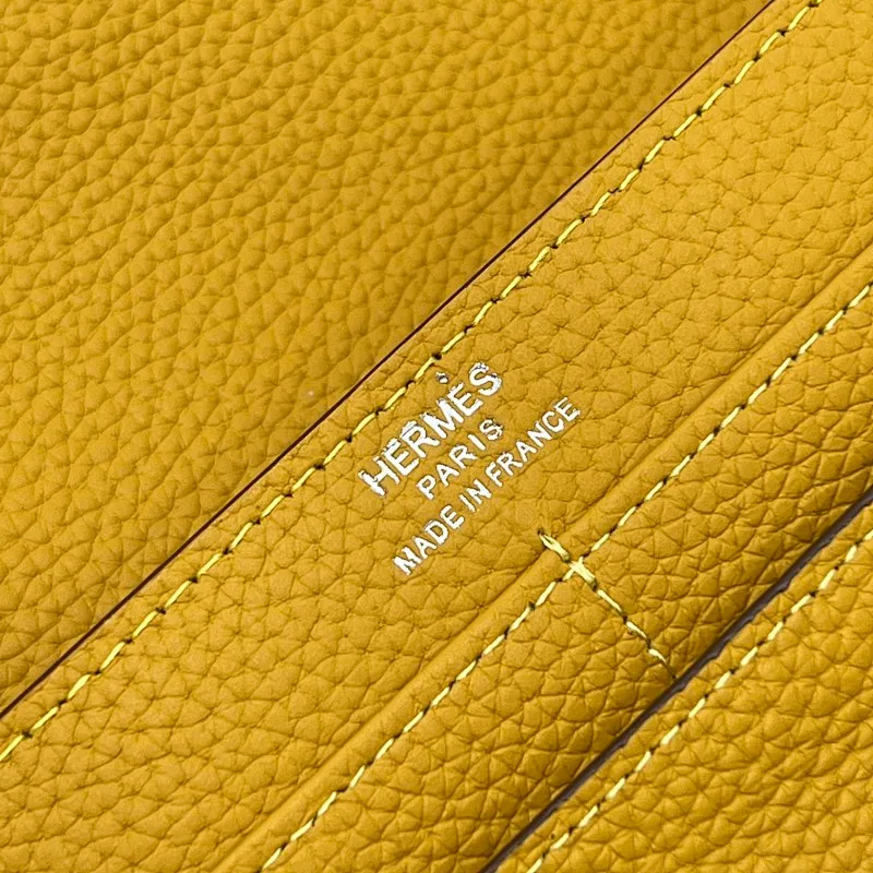 All categories Hermès wallet (Hermès) Hermès 539 pebbled silver buckle