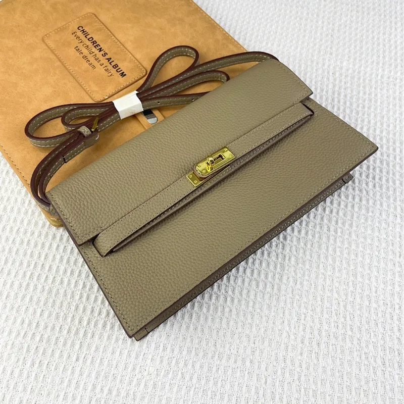 All categories Hermès wallet (Hermès) Hermès 362-2