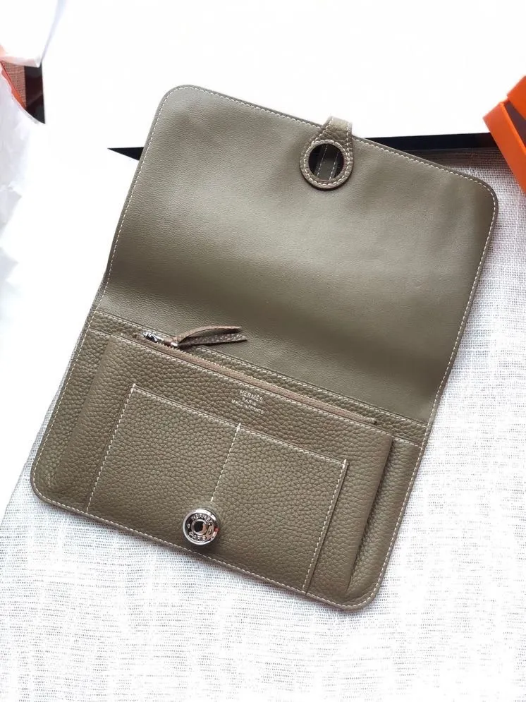 All categories Hermès wallet (Hermès) Hermès 2012