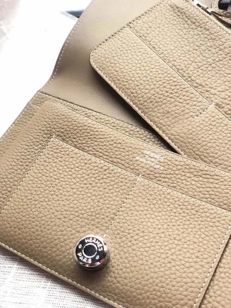All categories Hermès wallet (Hermès) Hermès 2012