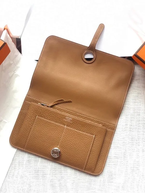 All categories Hermès wallet (Hermès) Hermès 2012