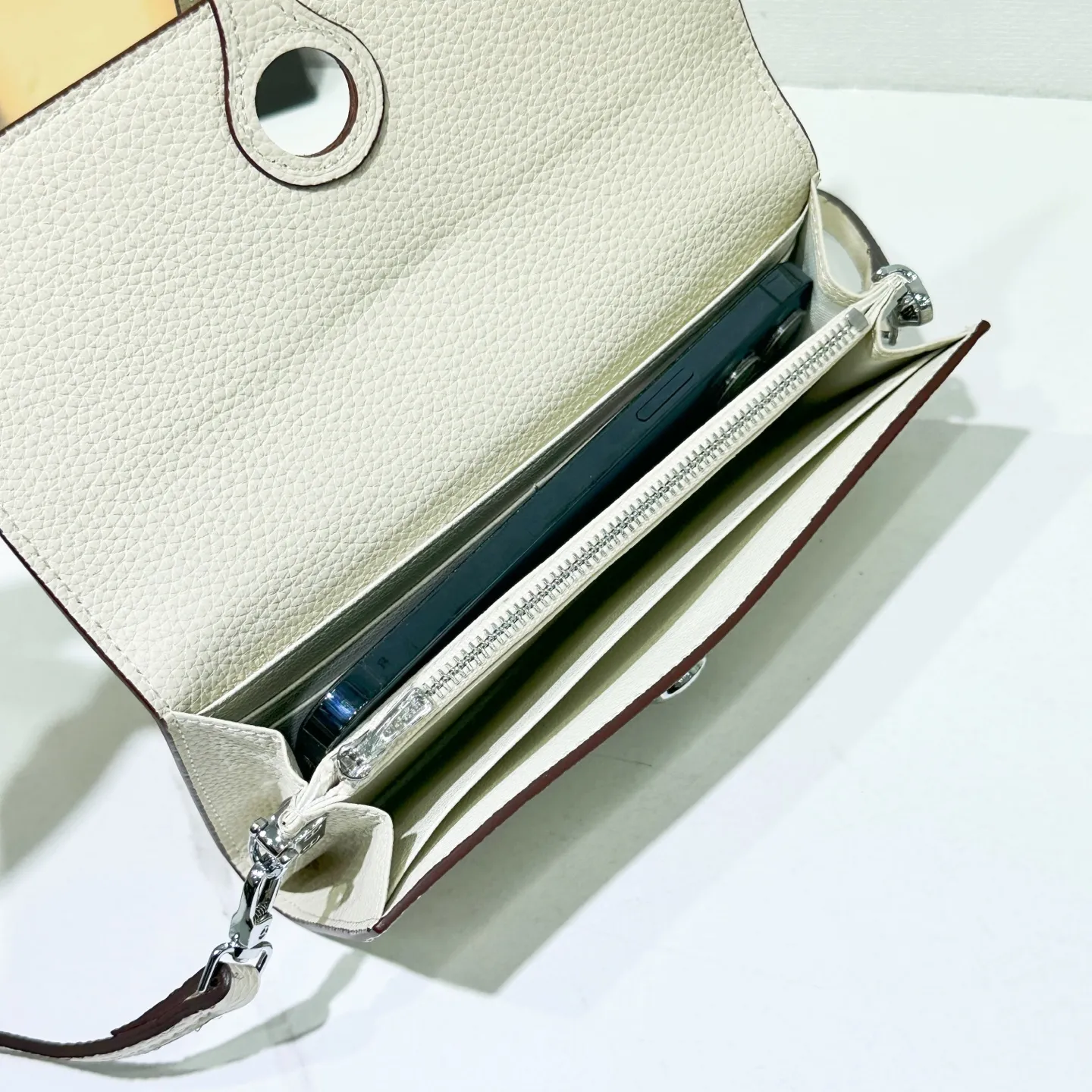 All categories Hermès wallet (Hermès) Hermès 615-2