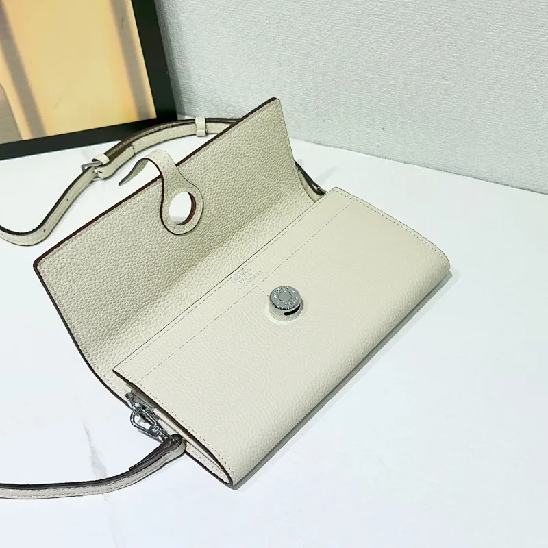 All categories Hermès wallet (Hermès) Hermès 615-2