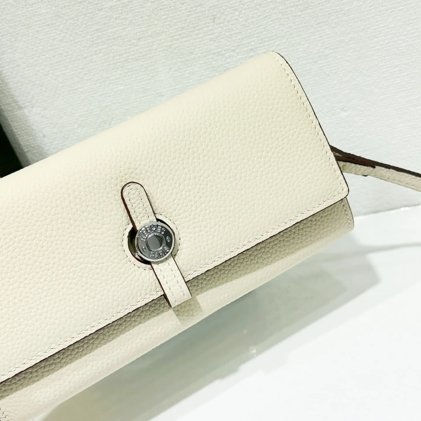 All categories Hermès wallet (Hermès) Hermès 615-2