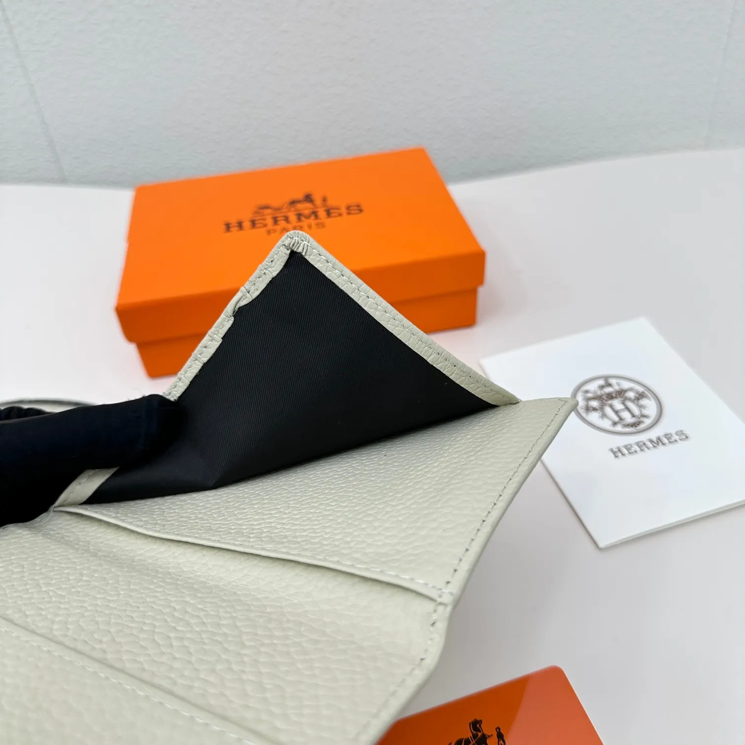 All categories Hermès wallet (Hermès) Hermès 2371