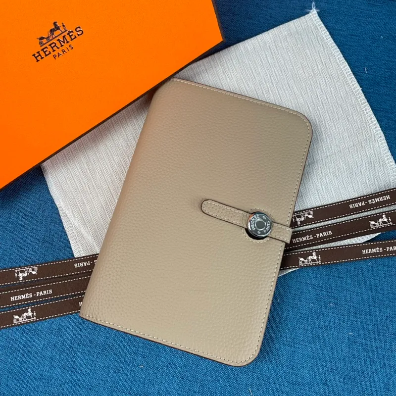 All categories Hermès wallet (Hermès) Hermès 533_CM_2
