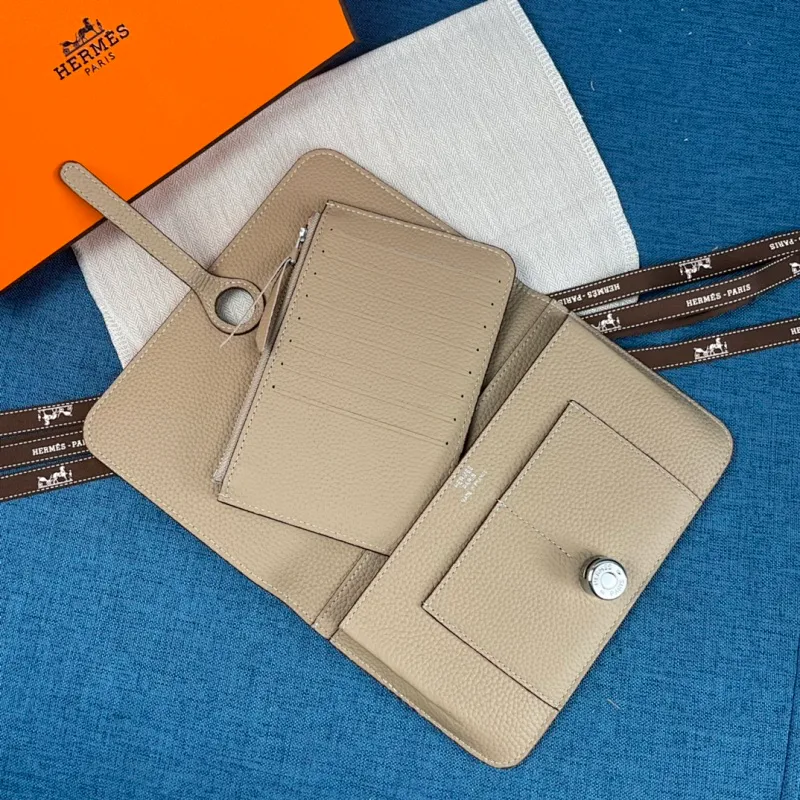 All categories Hermès wallet (Hermès) Hermès 533_CM_2
